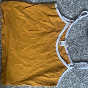 Crop top